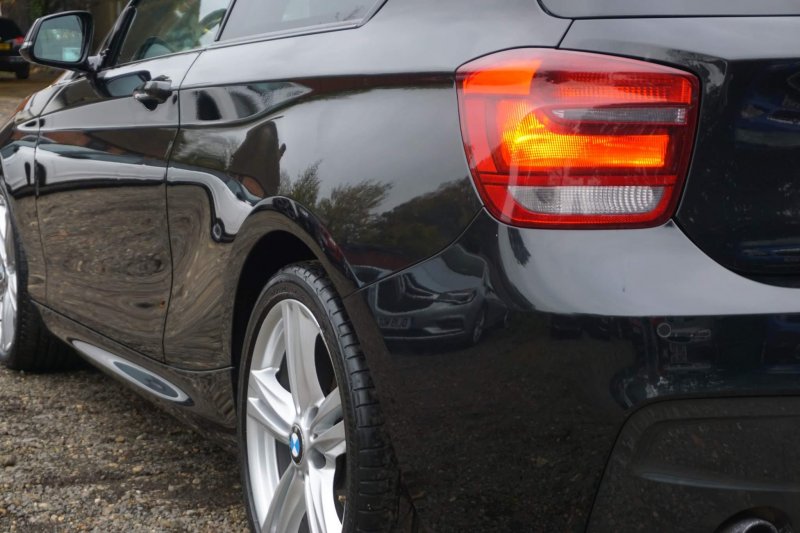 BMW 1 SERIES