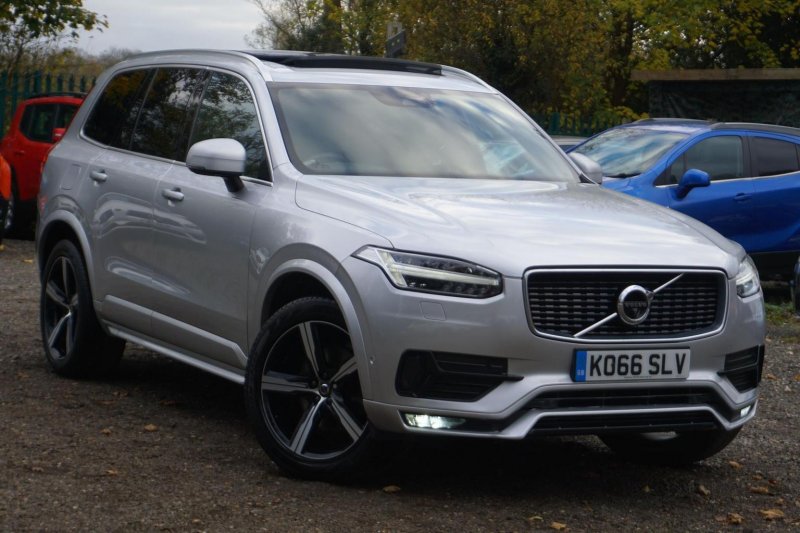 VOLVO XC90