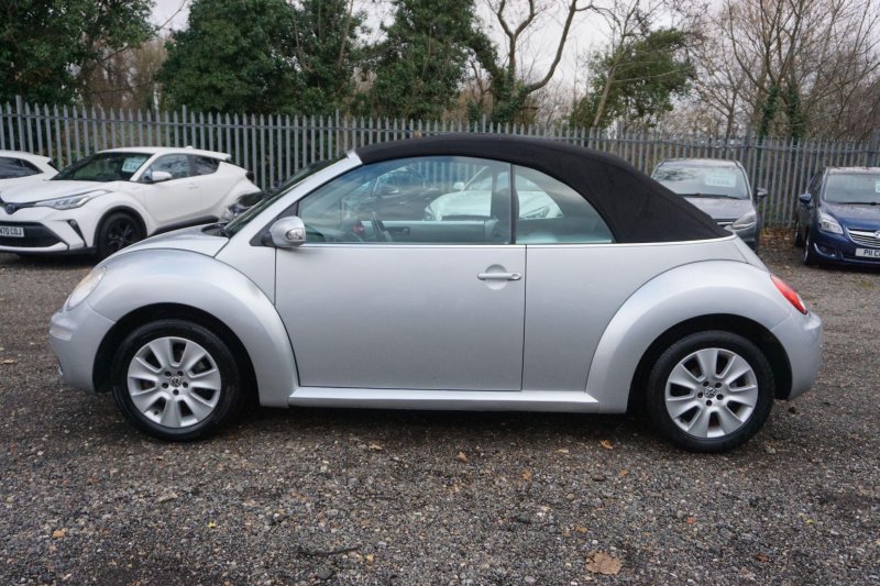 VOLKSWAGEN BEETLE