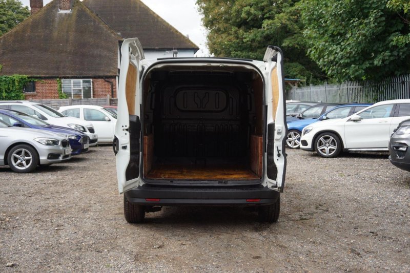 VAUXHALL COMBO