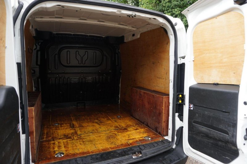 VAUXHALL COMBO