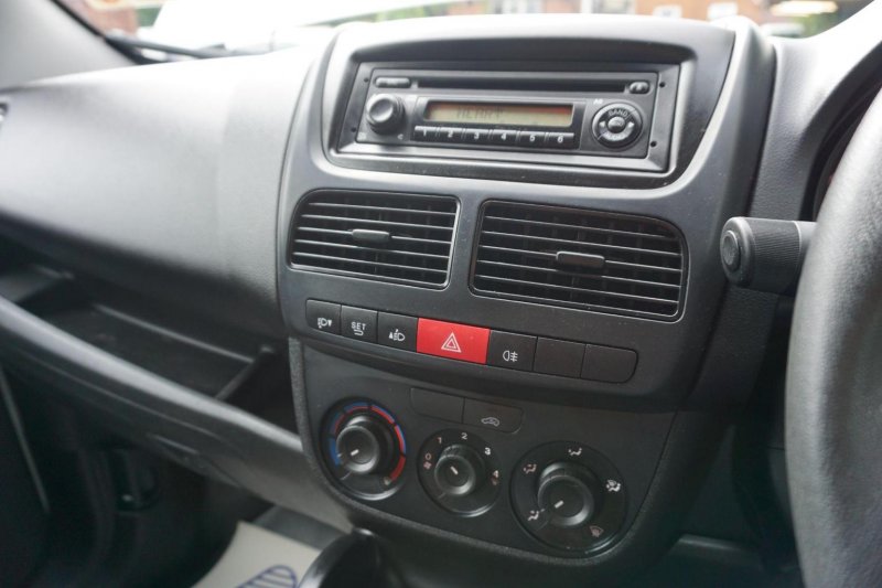 VAUXHALL COMBO