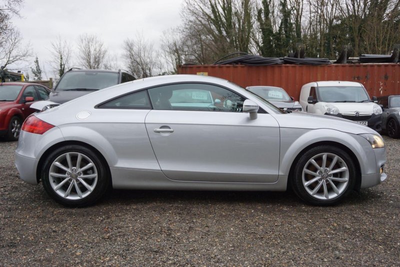 AUDI TT