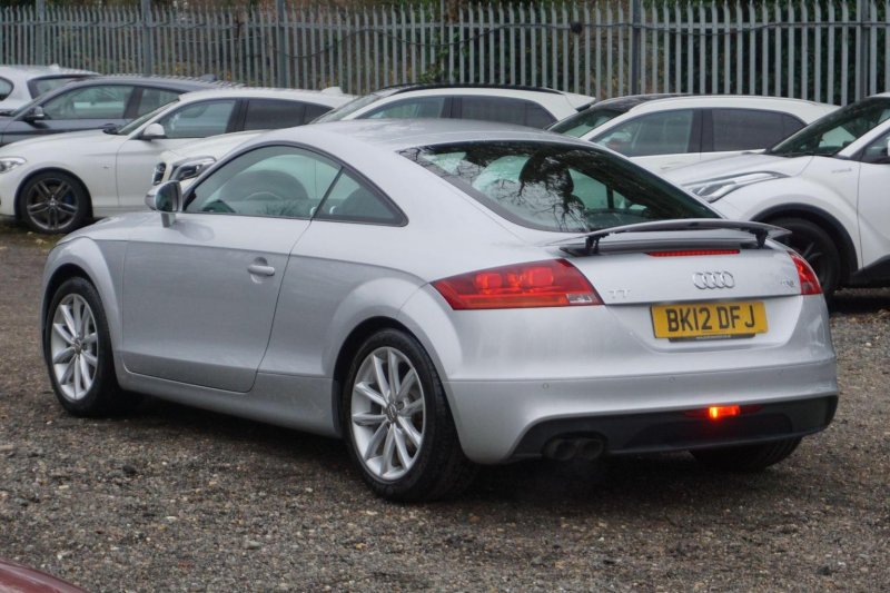 AUDI TT