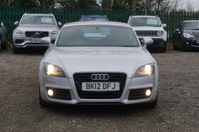AUDI TT