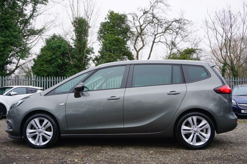 VAUXHALL ZAFIRA TOURER