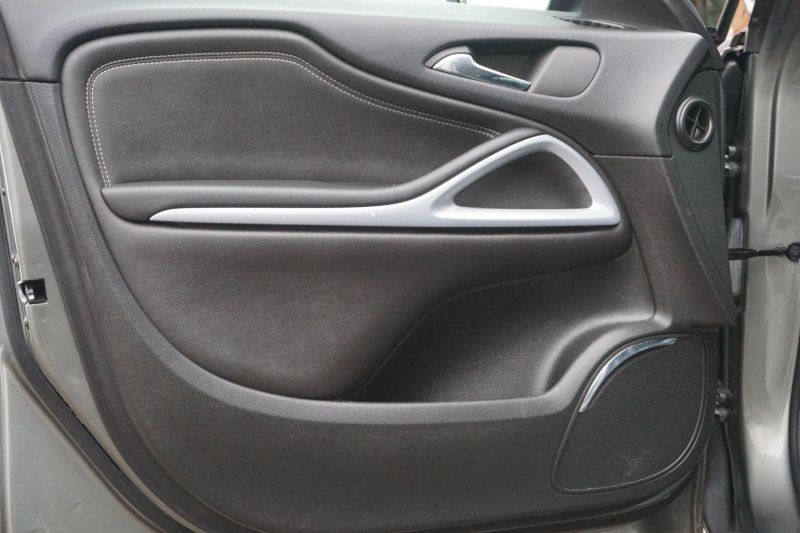 VAUXHALL ZAFIRA TOURER