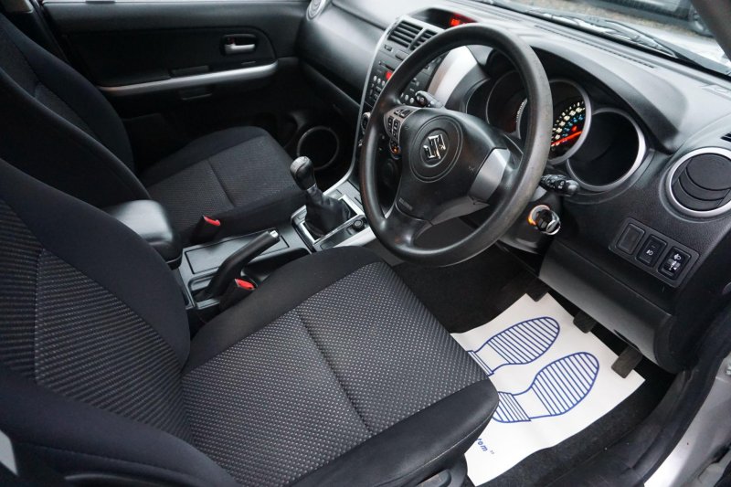 SUZUKI GRAND VITARA