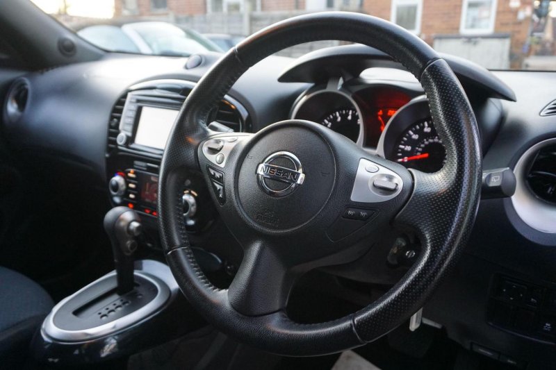 NISSAN JUKE