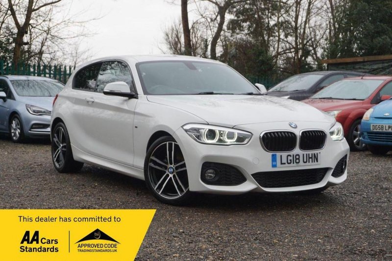 BMW 1 SERIES