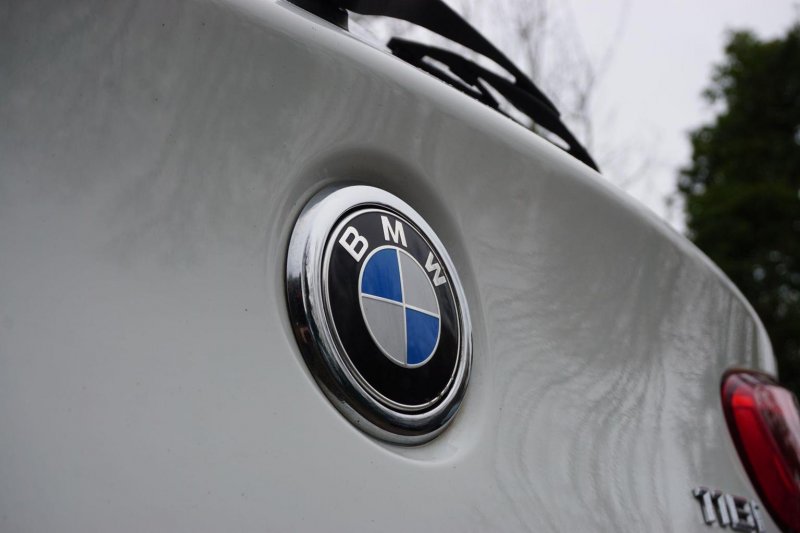 BMW 1 SERIES