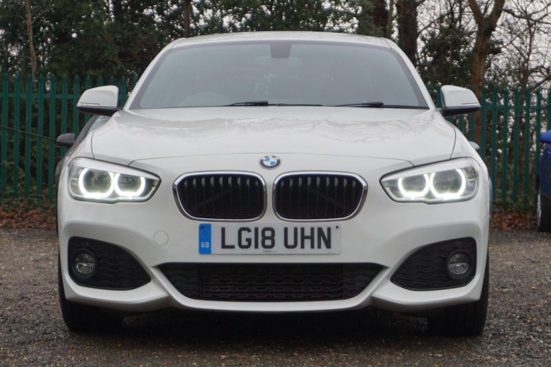 BMW 1 SERIES