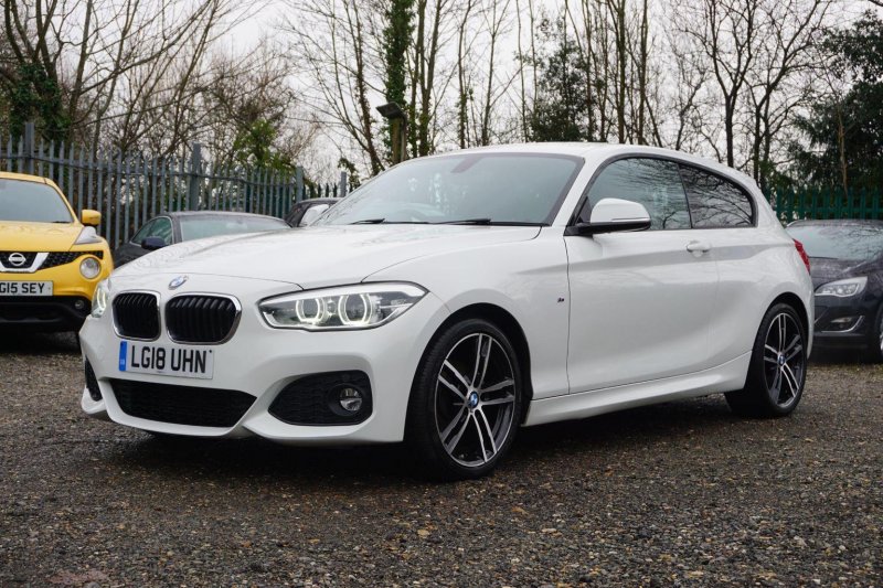 BMW 1 SERIES