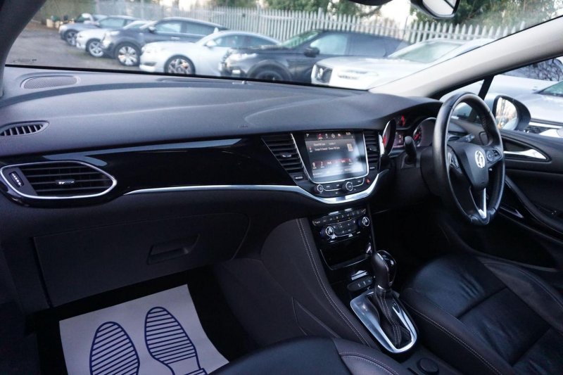 VAUXHALL ASTRA