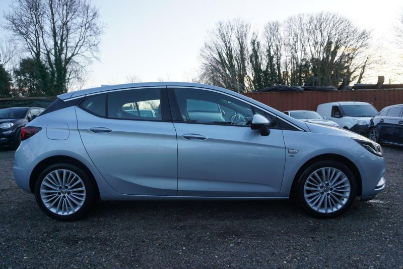 VAUXHALL ASTRA