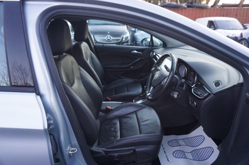 VAUXHALL ASTRA