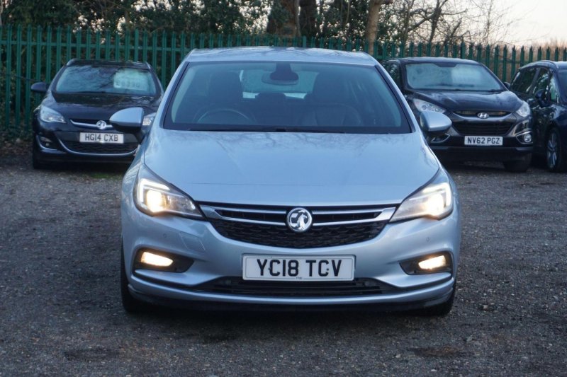 VAUXHALL ASTRA