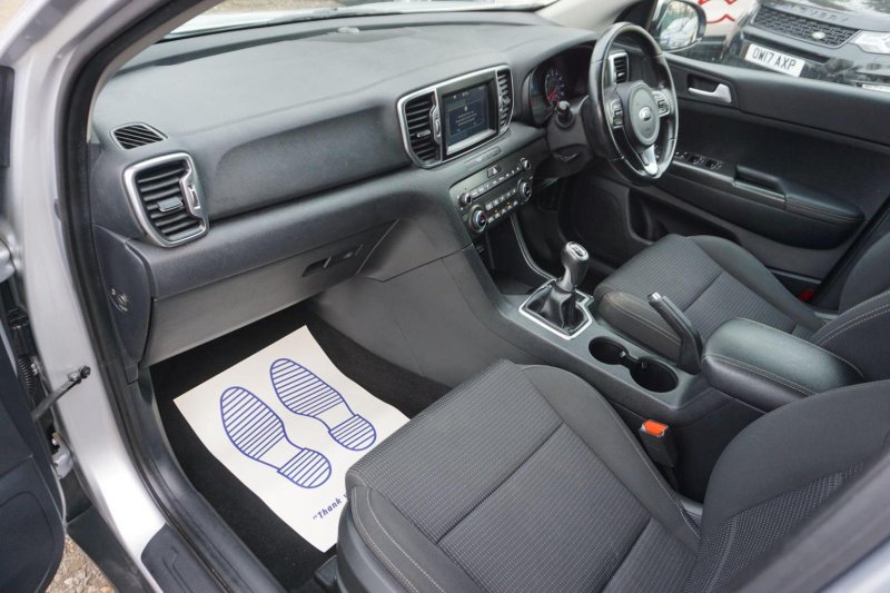 KIA SPORTAGE