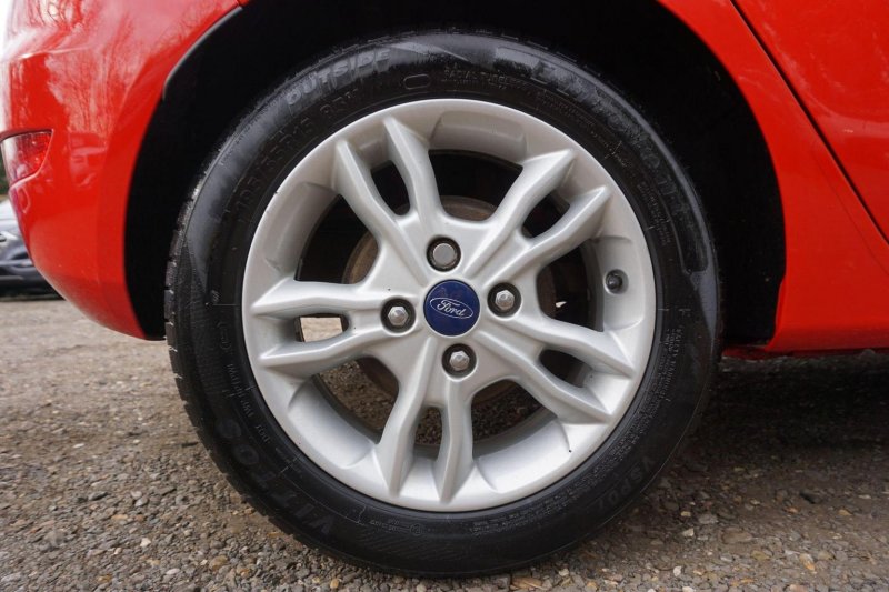 FORD FIESTA