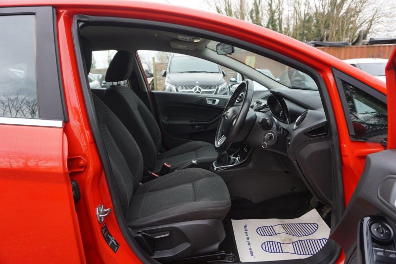 FORD FIESTA