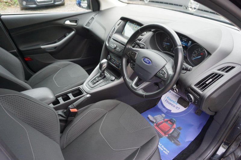 FORD FOCUS
