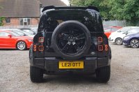 LAND ROVER DEFENDER 110