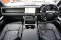 LAND ROVER DEFENDER 110