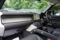 LAND ROVER DEFENDER 110