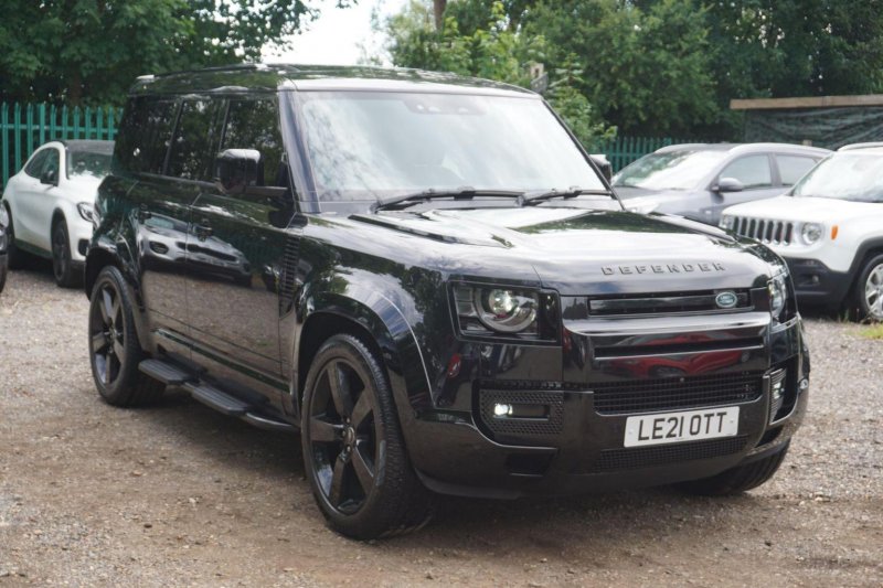 LAND ROVER DEFENDER 110