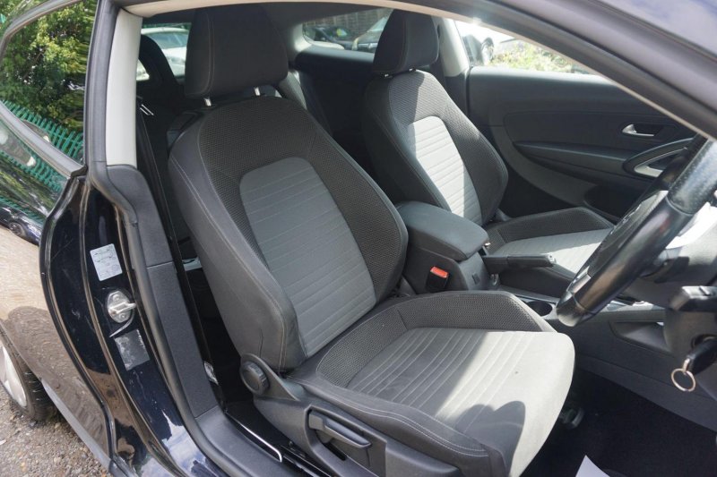 VOLKSWAGEN SCIROCCO